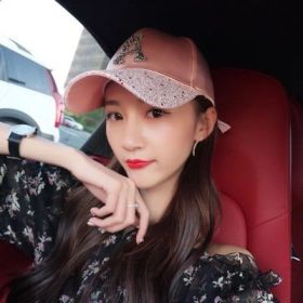Women's Baseball Cap Versatile Social Online Influencer Fashion (Option: Sequins Pink A Words-Universal)